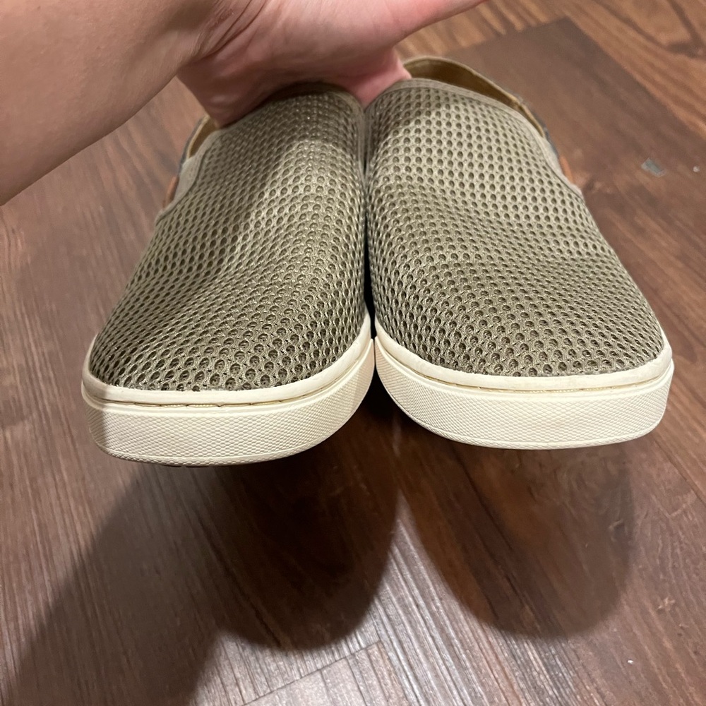 OluKai Pehuea Women's Classic Lightweight Slip-on Sneaker Drop-In Heel Size W 10 - Picture 2 of 9